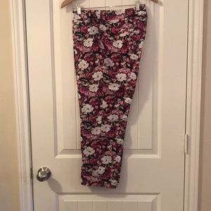 White House Black Market 10 Short Floral Perfect Form Stretch Ankle Pants NWOT